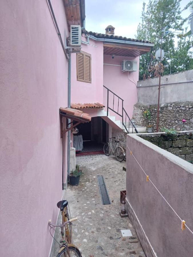 Rooms For Rent Shkodra Exterior foto