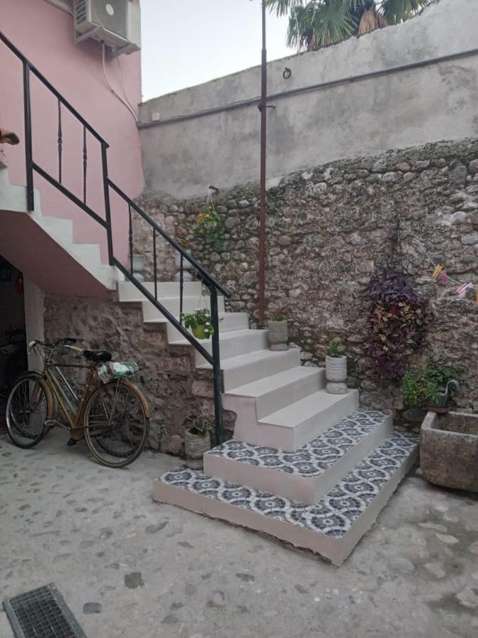 Rooms For Rent Shkodra Exterior foto